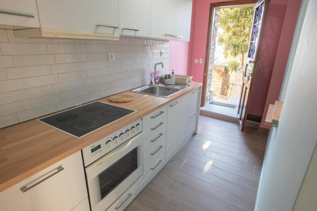 Με Θέα Το Ηλιοβασιλεμα 2 Villa Afissos Exterior photo